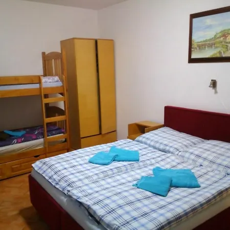 Aqua Guest house *